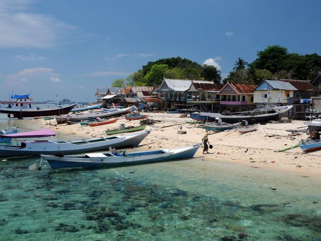 Fischerboote am Strand