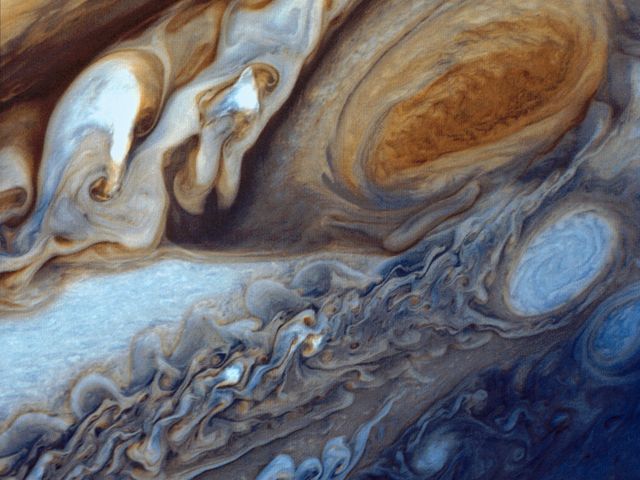 The picture shows the planet Jupiter.