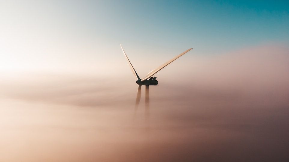 Windmühle in Wolkenbank
