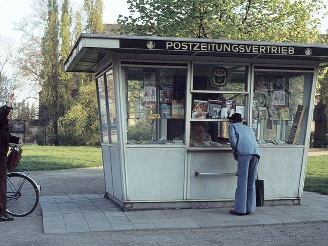 Newspaper kiosk in Magdeburg (1980) GDR newspaper kiosk